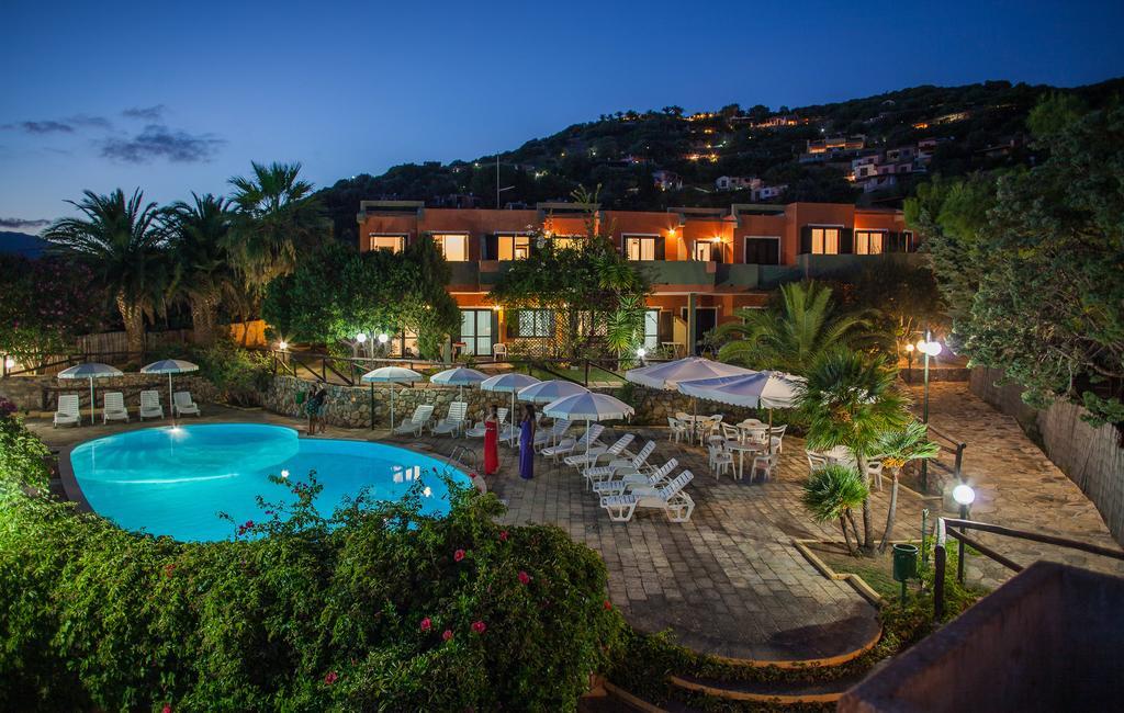 Appart Hotel Residence Villasimius Exterior foto